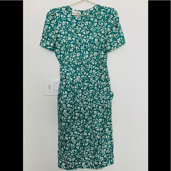 🛍Women’s | Midi Length Floral Vintage Dress - Picture 1 of 10